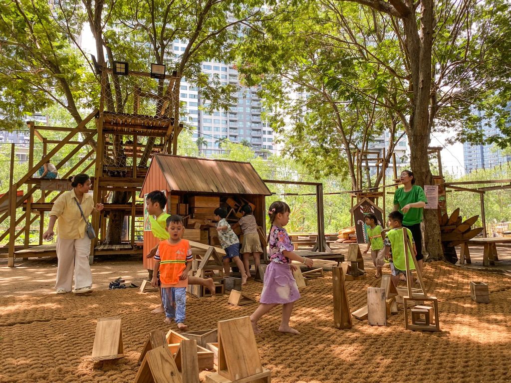 TINKER PLAY – SÂN CHƠI GỖ NGOÀI TRỜI VỚI HỆ VẬN ĐỘNG LEO TRÈO ĐỘC NHẤT TẠI TP. HỒ CHÍ MINH