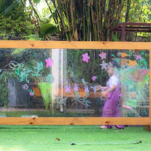 Bảng vẽ trong suốt