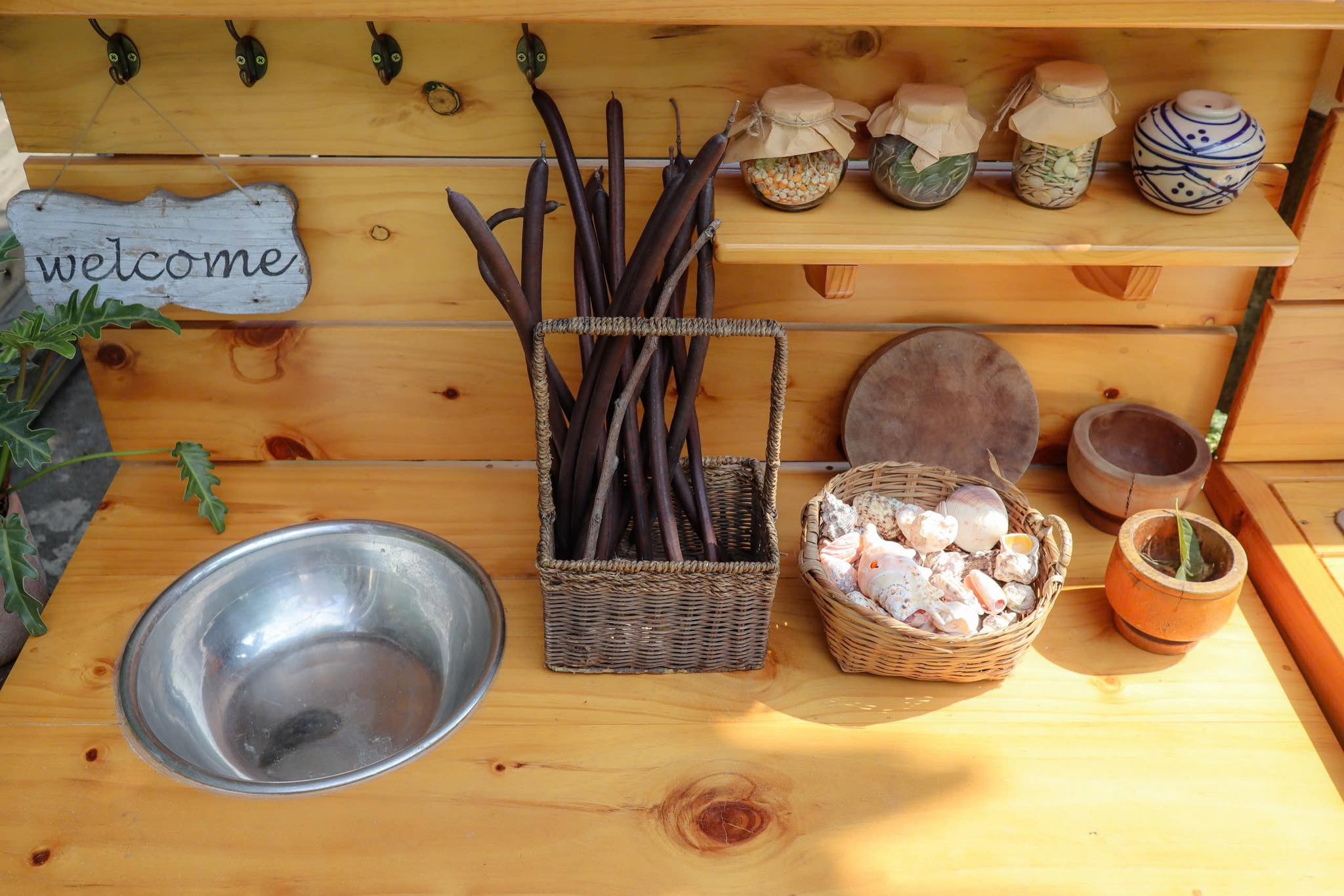 Bếp bùn - mud kitchen - Hình ảnh 3