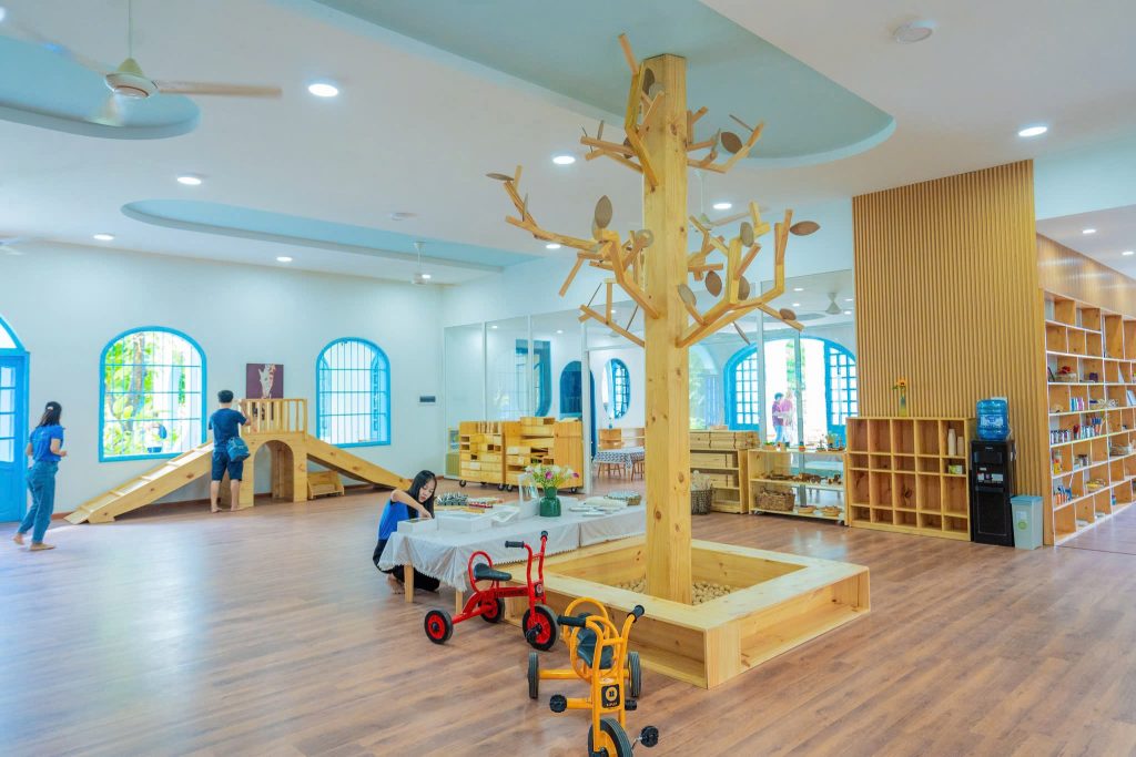 KHÔNG GIAN SINH HOẠT CHUNG TRONG TRƯỜNG MẦM NON – CHÌA KHÓA NUÔI DƯỠNG TRẢI NGHIỆM TUỔI THƠ