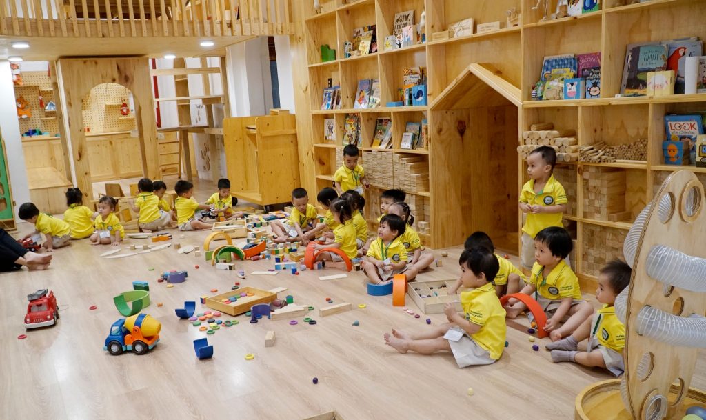 TINKER BOX – SÂN CHƠI GỖ TRONG NHÀ VỚI HỆ VẬN ĐỘNG LEO TRÈO ĐỘC ĐÁO CAO 5 TẦNG TẠI TP. HỒ CHÍ MINH