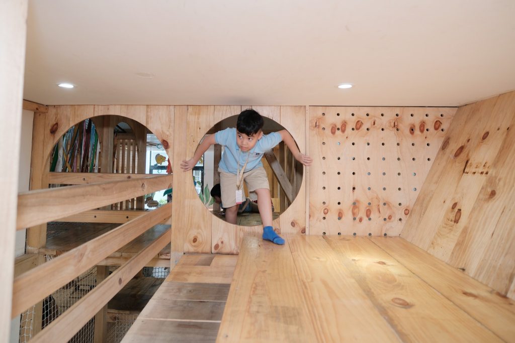 TINKER BOX – SÂN CHƠI GỖ TRONG NHÀ VỚI HỆ VẬN ĐỘNG LEO TRÈO ĐỘC ĐÁO CAO 5 TẦNG TẠI TP. HỒ CHÍ MINH